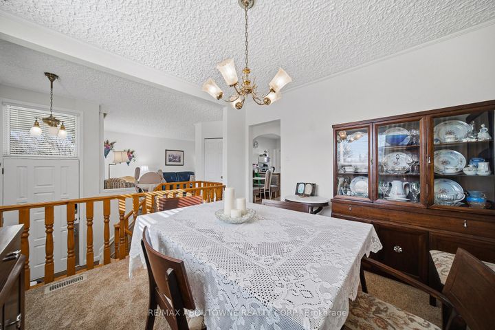 Photo 13 at 491 Warminster Drive, WO West, Oakville
