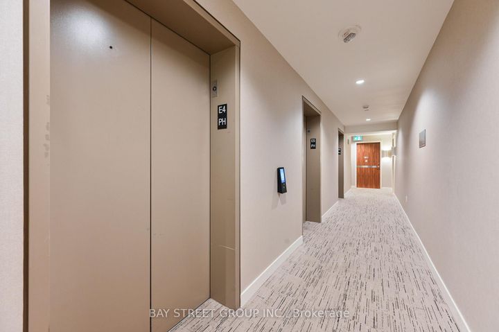 Photo 5 at Ph3808 - 85 McMahon Drive, Bayview Village, Toronto