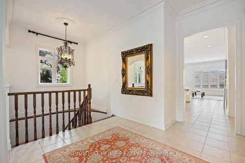 Photo 7 at 6 Sachet Drive, Oak Ridges Lake Wilcox, Richmond Hill