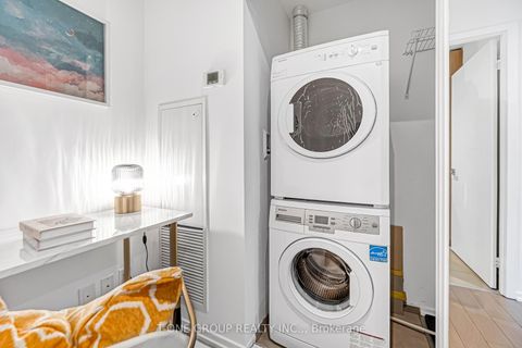 Photo 11 at 2501 - 70 Temperance Street, Bay Street Corridor, Toronto