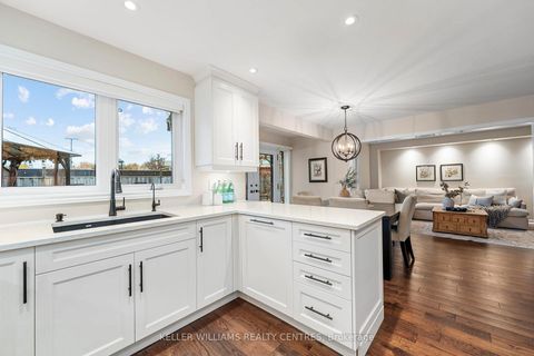 Photo 7 at 7 Mahogany Court, Aurora Highlands, Aurora