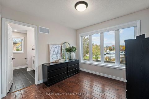 Photo 20 at 7 Mahogany Court, Aurora Highlands, Aurora