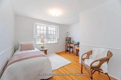 Photo 19 at 77 Bedford Park Avenue, Crosby, Richmond Hill