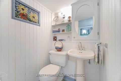 Photo 28 at 77 Bedford Park Avenue, Crosby, Richmond Hill