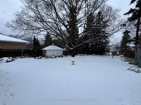 Photo 34 at 77 Bedford Park Avenue, Crosby, Richmond Hill