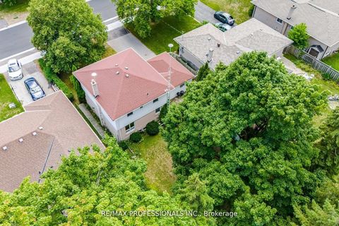 Photo 46 at 77 Bedford Park Avenue, Crosby, Richmond Hill