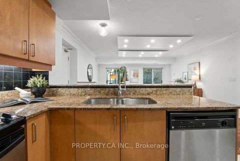 Photo 9 at 101 - 1801 Bayview Avenue, Leaside, Toronto