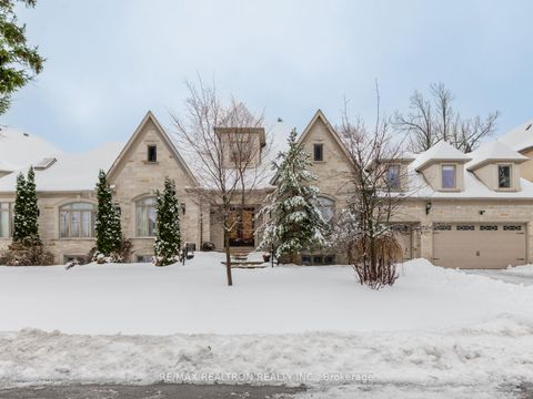 Photo 1 at 5 Long Hill Drive, Jefferson, Richmond Hill