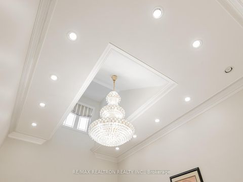 Photo 4 at 5 Long Hill Drive, Jefferson, Richmond Hill