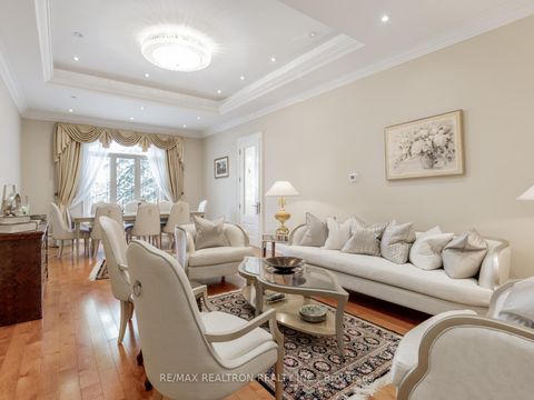 Photo 8 at 5 Long Hill Drive, Jefferson, Richmond Hill