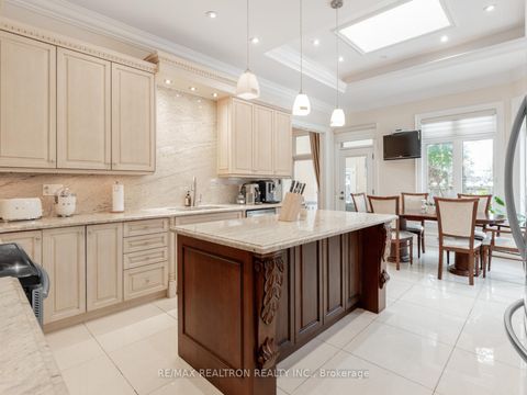 Photo 10 at 5 Long Hill Drive, Jefferson, Richmond Hill