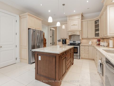 Photo 12 at 5 Long Hill Drive, Jefferson, Richmond Hill