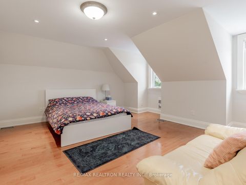 Photo 27 at 5 Long Hill Drive, Jefferson, Richmond Hill