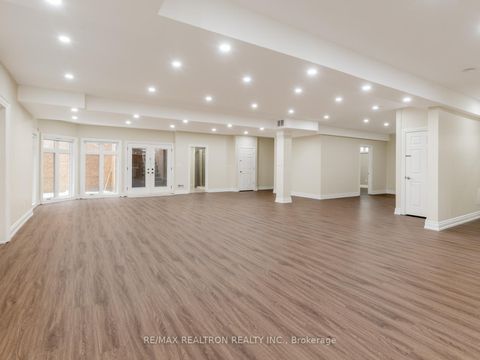 Photo 31 at 5 Long Hill Drive, Jefferson, Richmond Hill