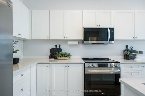 Photo 7 at 248 Duncan Street, Stayner, Clearview