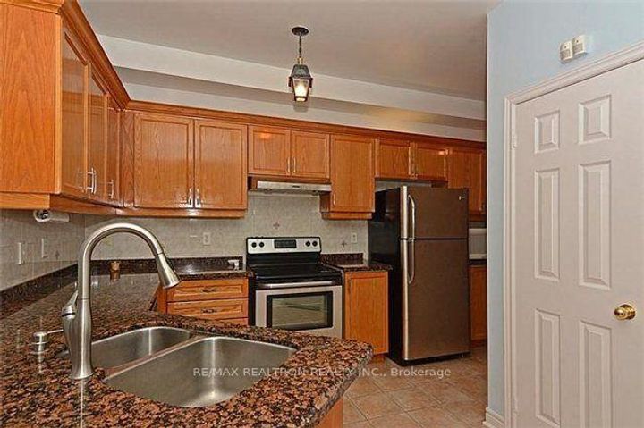 Photo 3 at 1 Settlement Park Avenue, Cornell, Markham