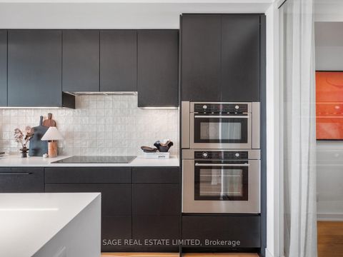 Photo 10 at PH 621 - 899 College Street W, Bellwoods, Toronto