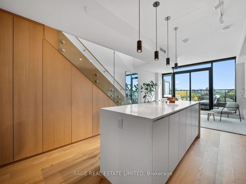 Photo 12 at PH 621 - 899 College Street W, Bellwoods, Toronto