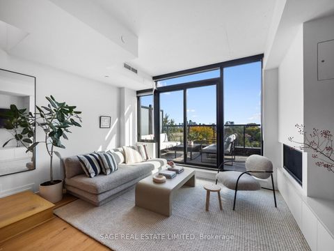 Photo 16 at PH 621 - 899 College Street W, Bellwoods, Toronto