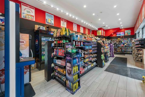 Photo 5 at 142 Avenue Road, Casa Loma, Toronto