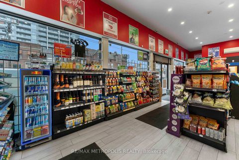 Photo 12 at 142 Avenue Road, Casa Loma, Toronto