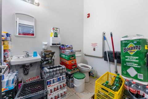 Photo 15 at 142 Avenue Road, Casa Loma, Toronto