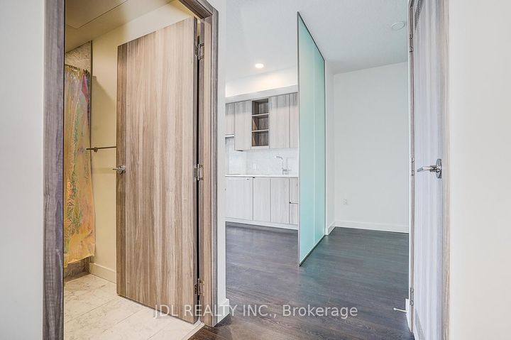 Photo 11 at 1607 - 95 Mcmahon Drive, Bayview Village, Toronto