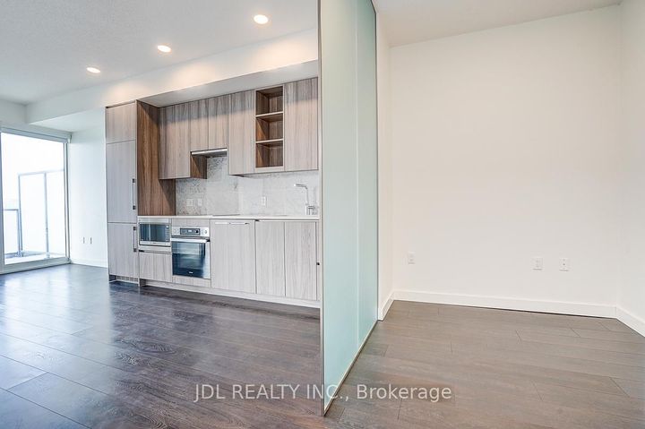 Photo 12 at 1607 - 95 Mcmahon Drive, Bayview Village, Toronto