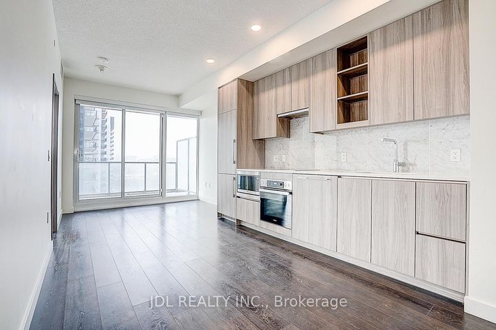 Photo 13 at 1607 - 95 Mcmahon Drive, Bayview Village, Toronto