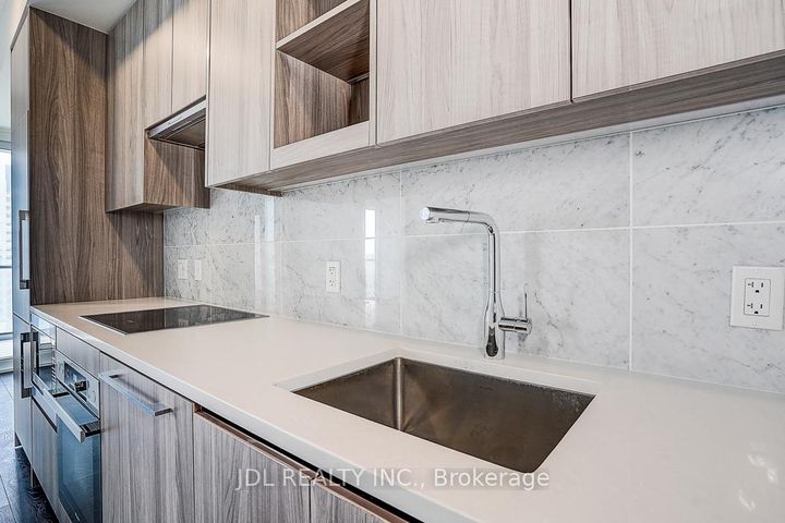 Photo 14 at 1607 - 95 Mcmahon Drive, Bayview Village, Toronto