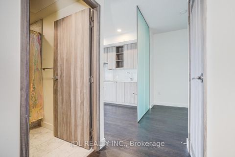 Photo 11 at 1607 - 95 Mcmahon Drive, Bayview Village, Toronto