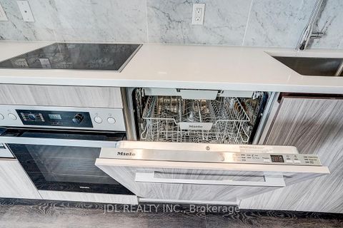 Photo 17 at 1607 - 95 Mcmahon Drive, Bayview Village, Toronto