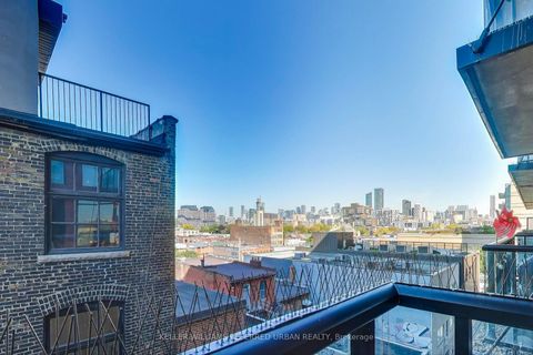 Photo 10 at 616 - 608 Richmond Street W, Waterfront Communities C1, Toronto