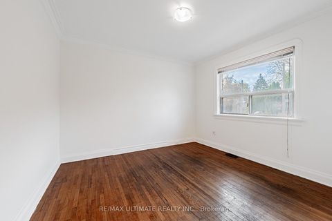 Photo 13 at 42 Carr Street, Chinatown, Toronto