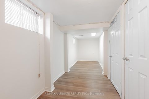 Photo 23 at 42 Carr Street, Chinatown, Toronto