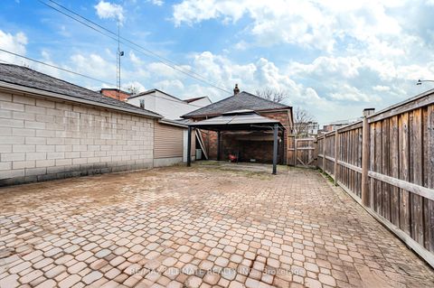 Photo 29 at 42 Carr Street, Chinatown, Toronto