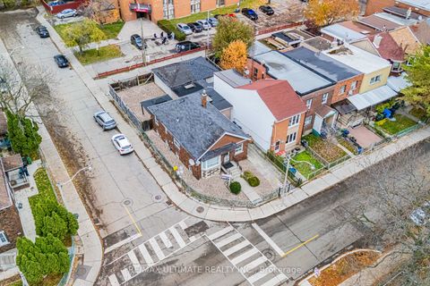 Photo 37 at 42 Carr Street, Chinatown, Toronto