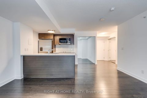 Photo 7 at 314 - 295 Adelaide Street W, Waterfront Communities C1, Toronto