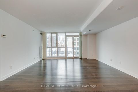 Photo 15 at 314 - 295 Adelaide Street W, Waterfront Communities C1, Toronto