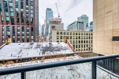 Photo 18 at 314 - 295 Adelaide Street W, Waterfront Communities C1, Toronto