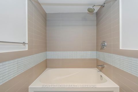 Photo 26 at 314 - 295 Adelaide Street W, Waterfront Communities C1, Toronto