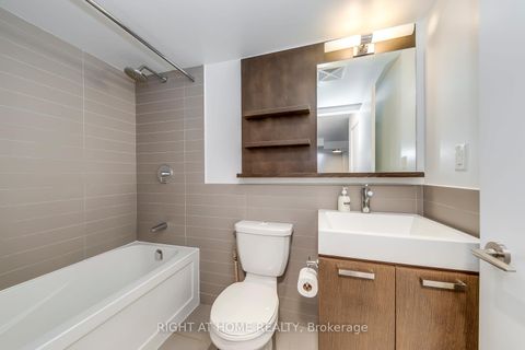 Photo 30 at 314 - 295 Adelaide Street W, Waterfront Communities C1, Toronto