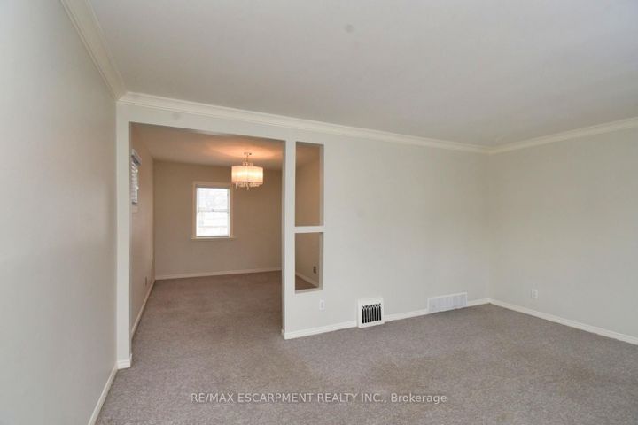 Photo 3 at 180 Adair Avenue N, McQuesten, Hamilton