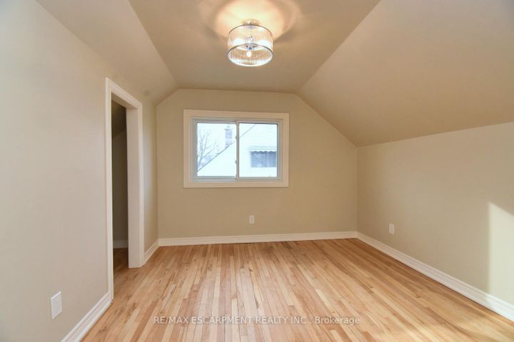 Photo 23 at 180 Adair Avenue N, McQuesten, Hamilton