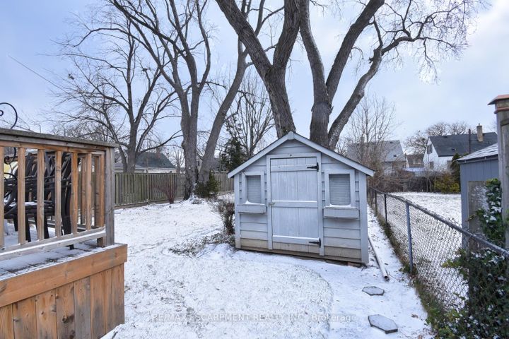 Photo 31 at 180 Adair Avenue N, McQuesten, Hamilton