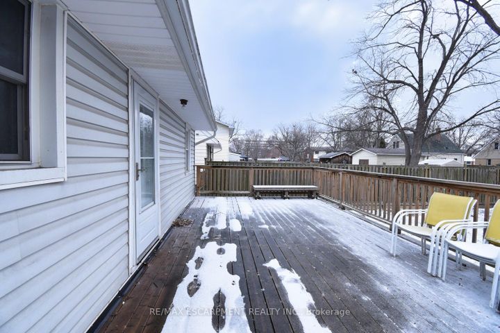 Photo 36 at 180 Adair Avenue N, McQuesten, Hamilton