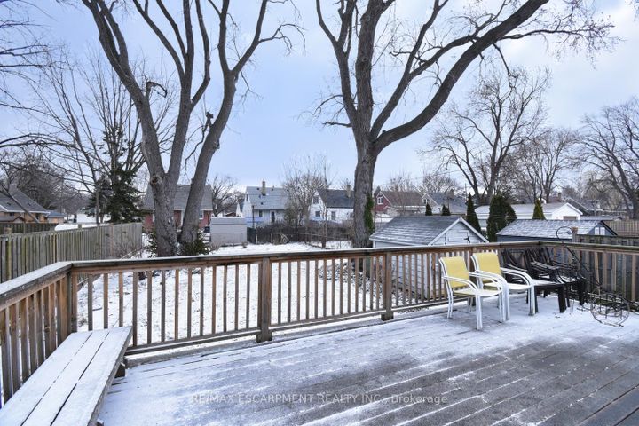 Photo 37 at 180 Adair Avenue N, McQuesten, Hamilton
