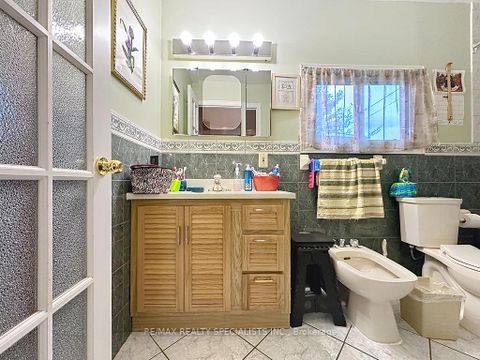 Photo 18 at 81 Argyle Street, Bellwoods, Toronto