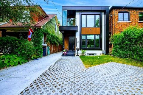 Photo 2 at 978 Carlaw Avenue, Broadview North, Toronto