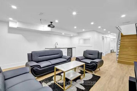 Photo 39 at 978 Carlaw Avenue, Broadview North, Toronto